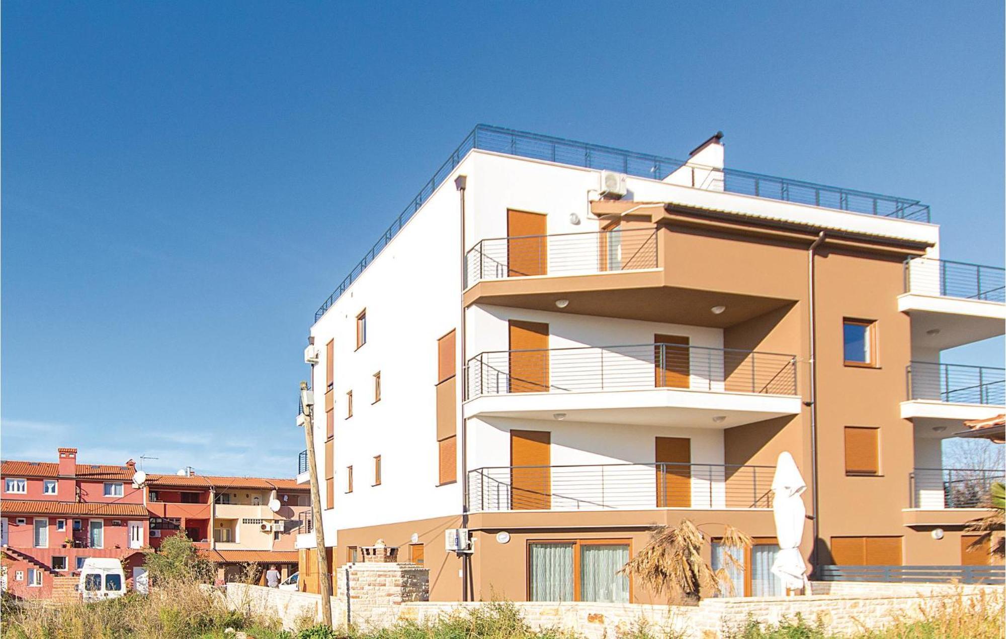 Lovely Apartment In Medulin With Kitchen Εξωτερικό φωτογραφία